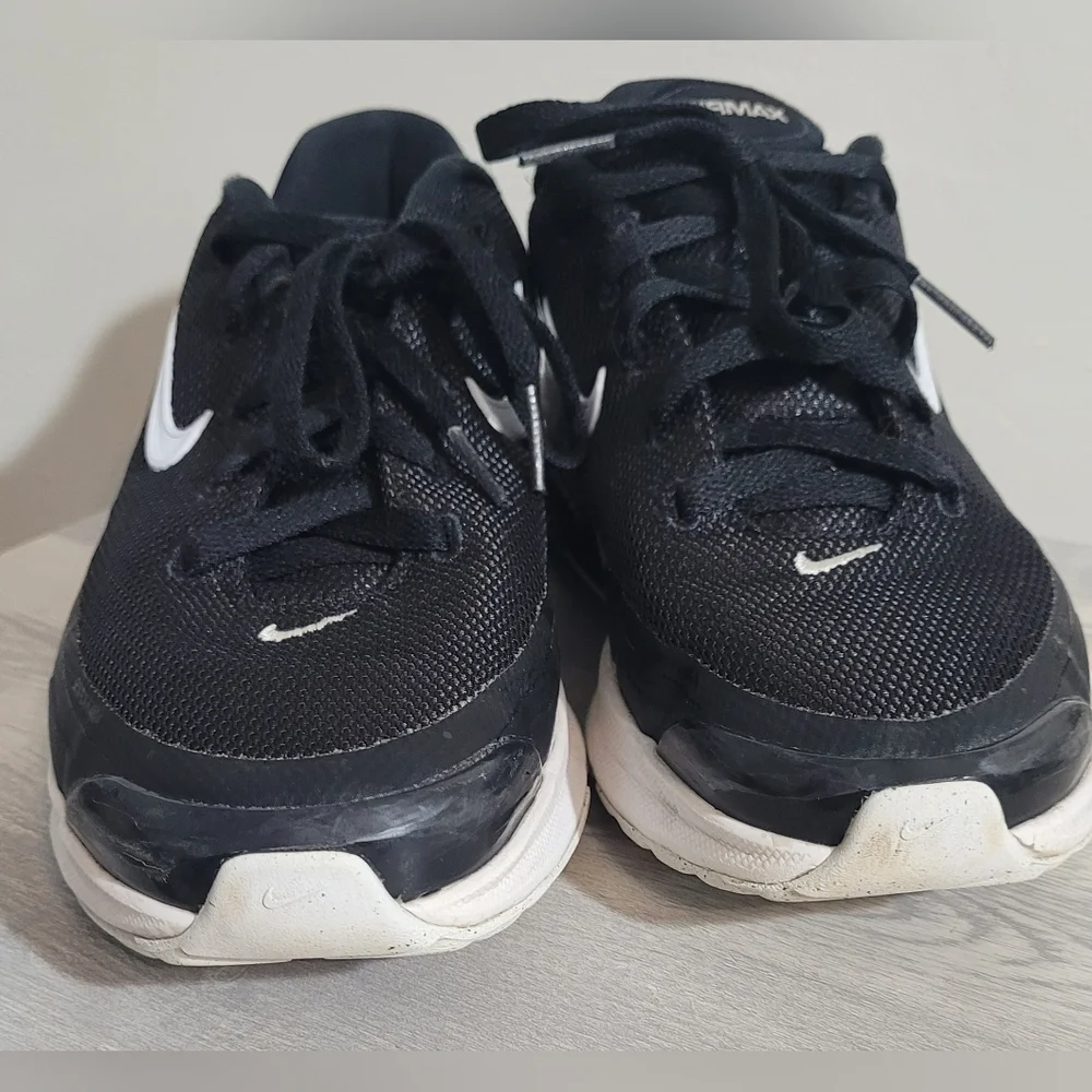 Nike Air Max Womens 8